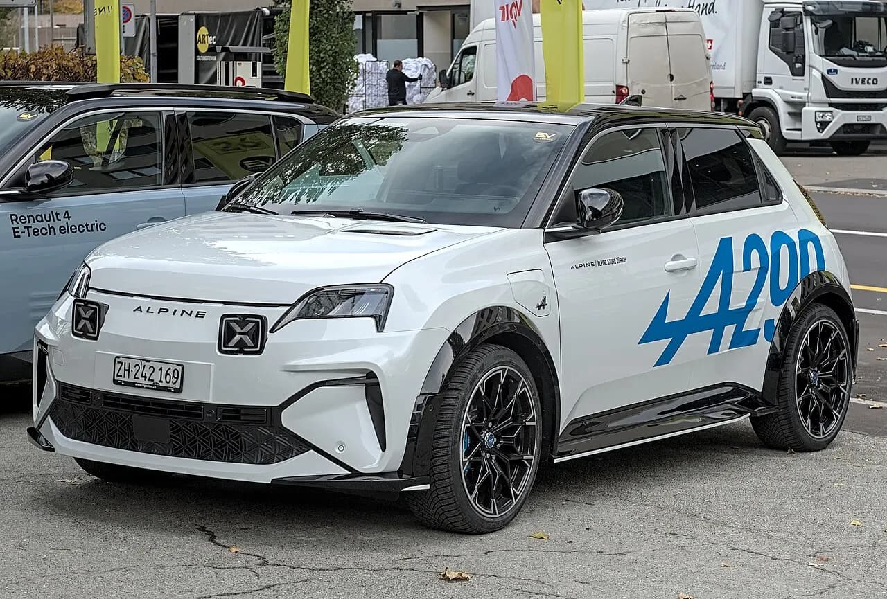Alpine A290 — Hatchback