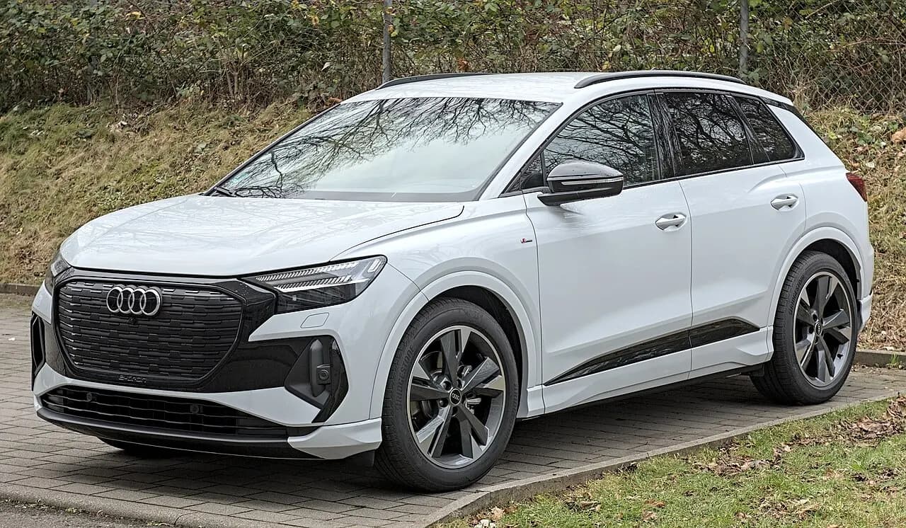 Audi Q4 e-tron — SUV