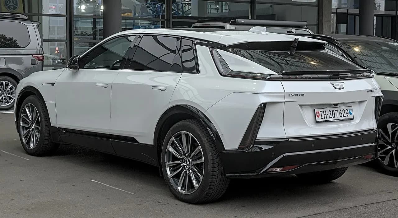 Cadillac Lyriq — SUV