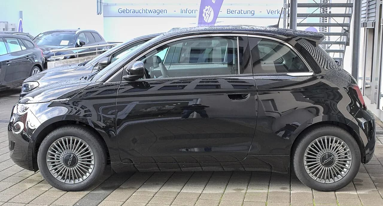 Fiat 500e — Hatchback