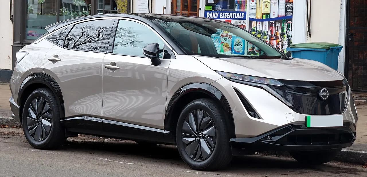 Nissan Ariya — Coupé SUV