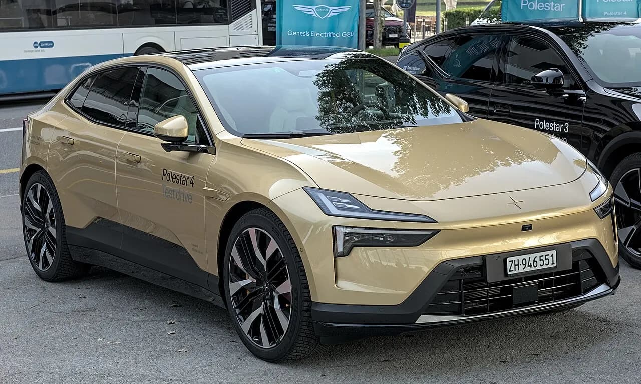 Polestar 4 — SUV