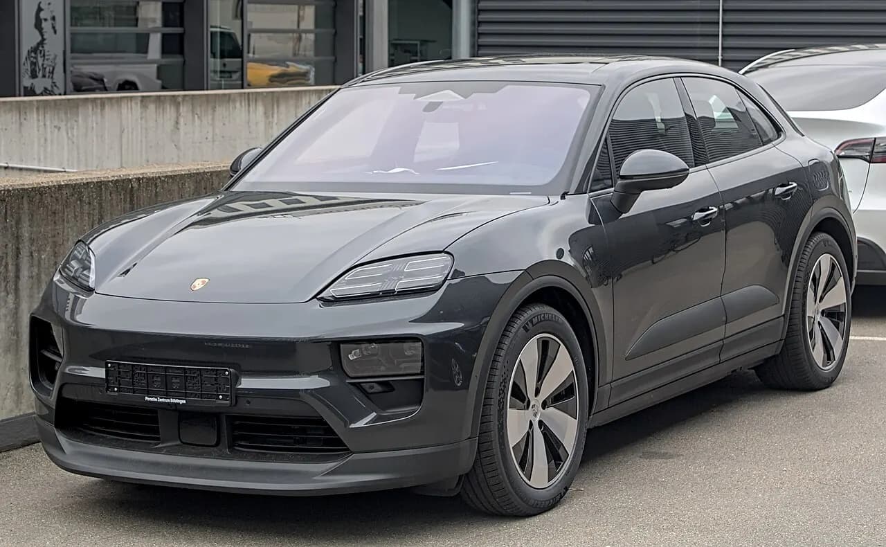 Porsche Macan Elektrik — SUV
