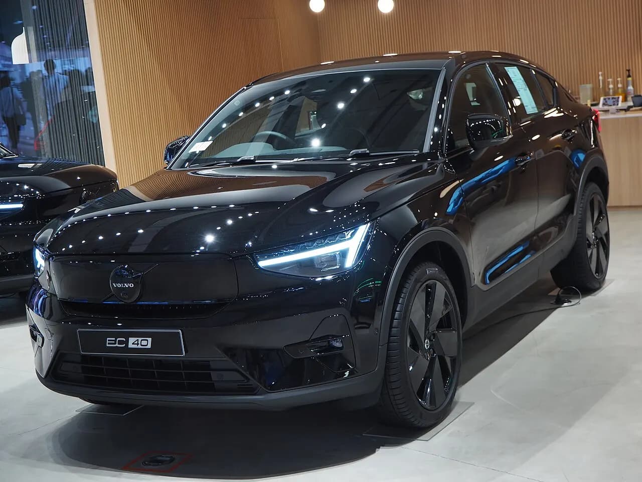 Volvo EC40 — SUV