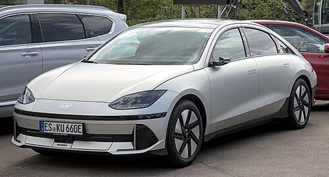 IONIQ 6
