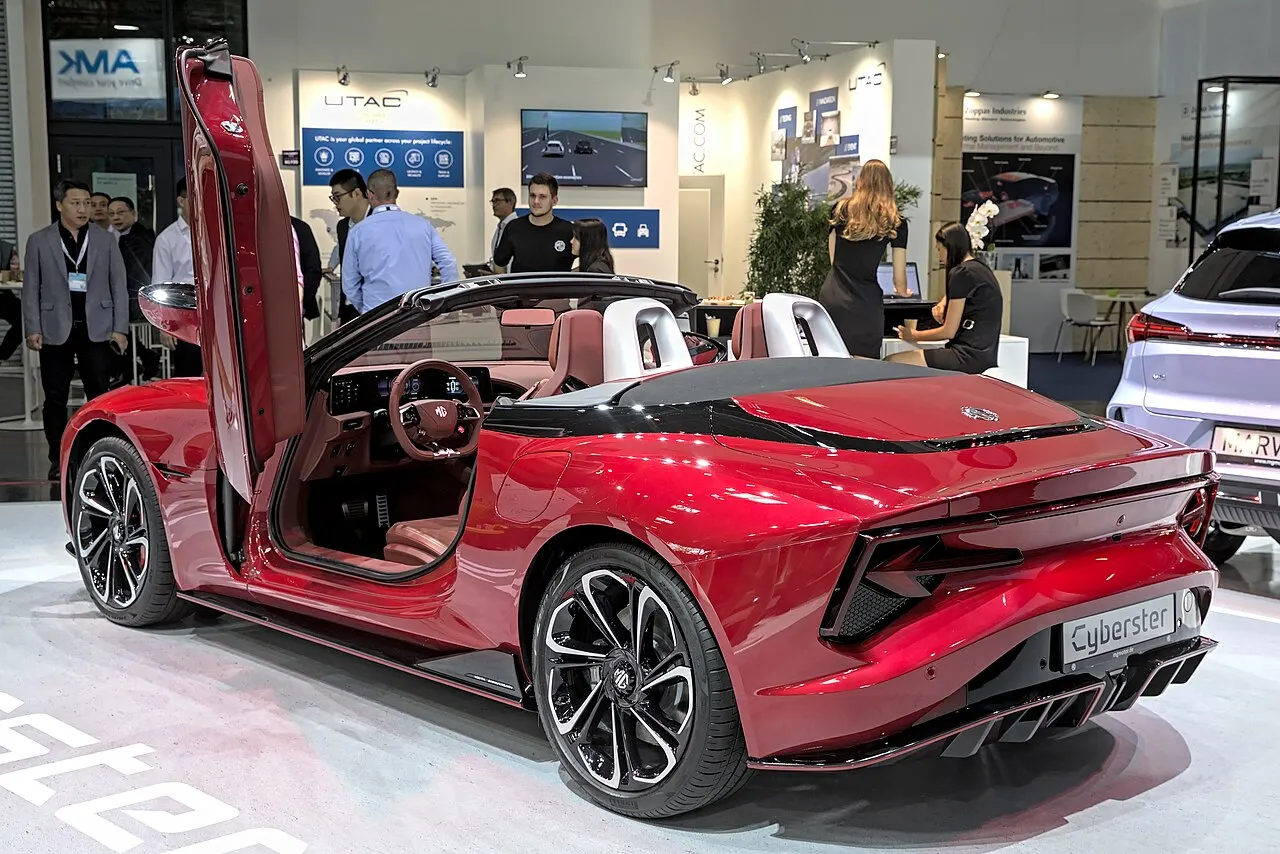 MG Cyberster — Roadster