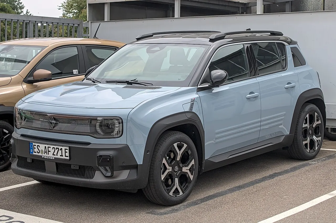 Renault 4 E-Tech — SUV